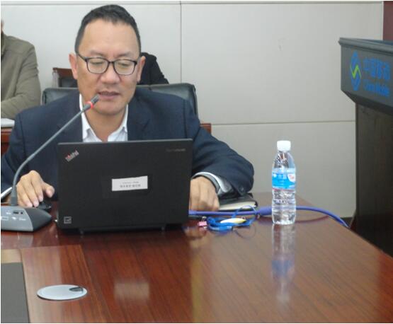 保山移动综合部副总杨涛在培训中宣贯省移动对车辆治理的相关要求事项。。。。。